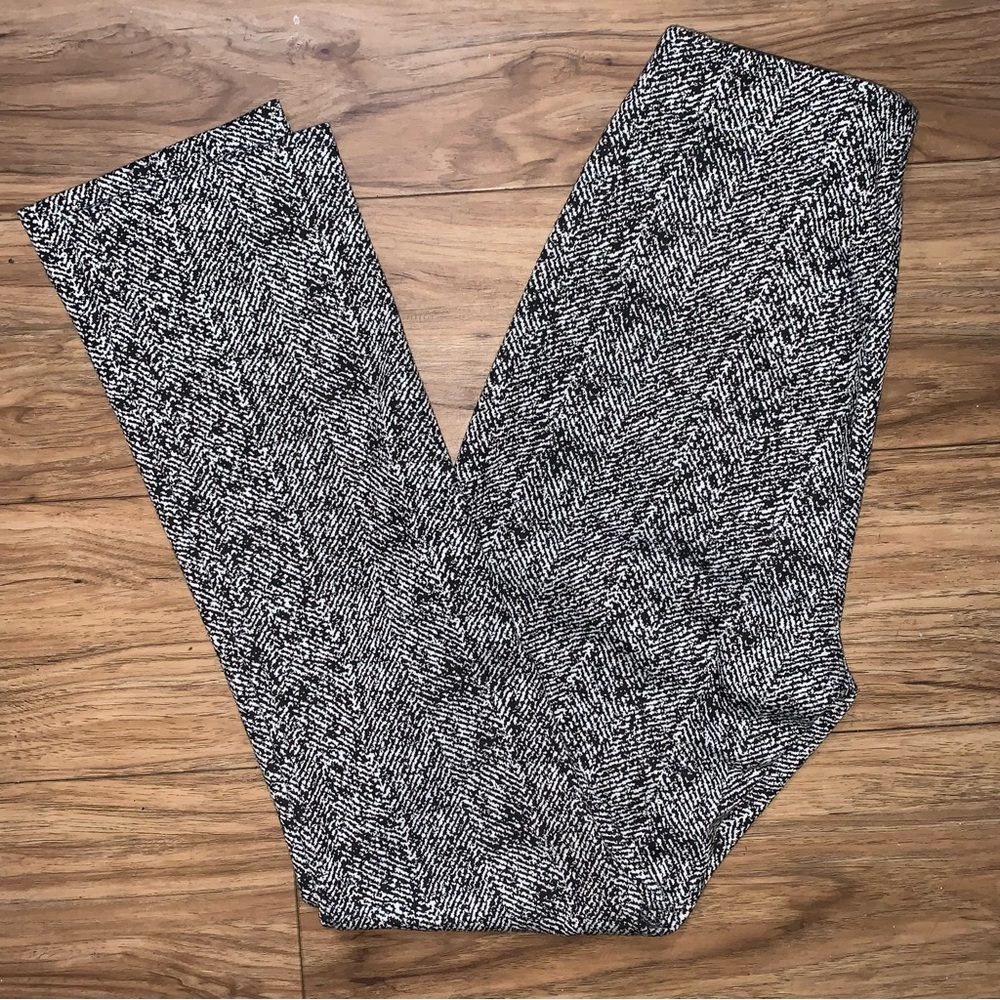 Express Black and Gray Cropped Skinny Pants